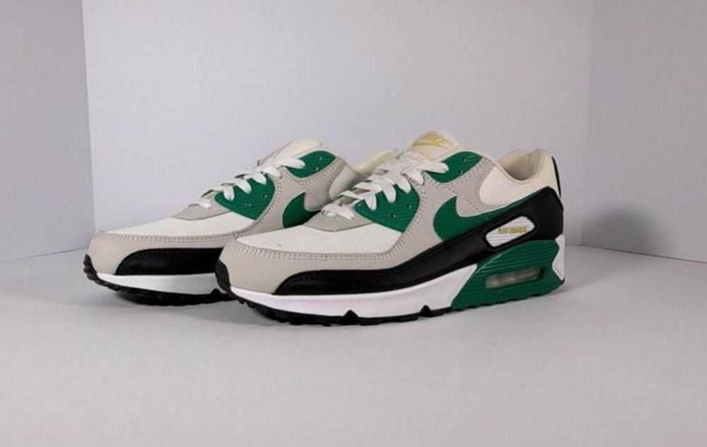 Nike Air Max 90 “Malachite”  Men’s Size 10.5 / 12 Women’s